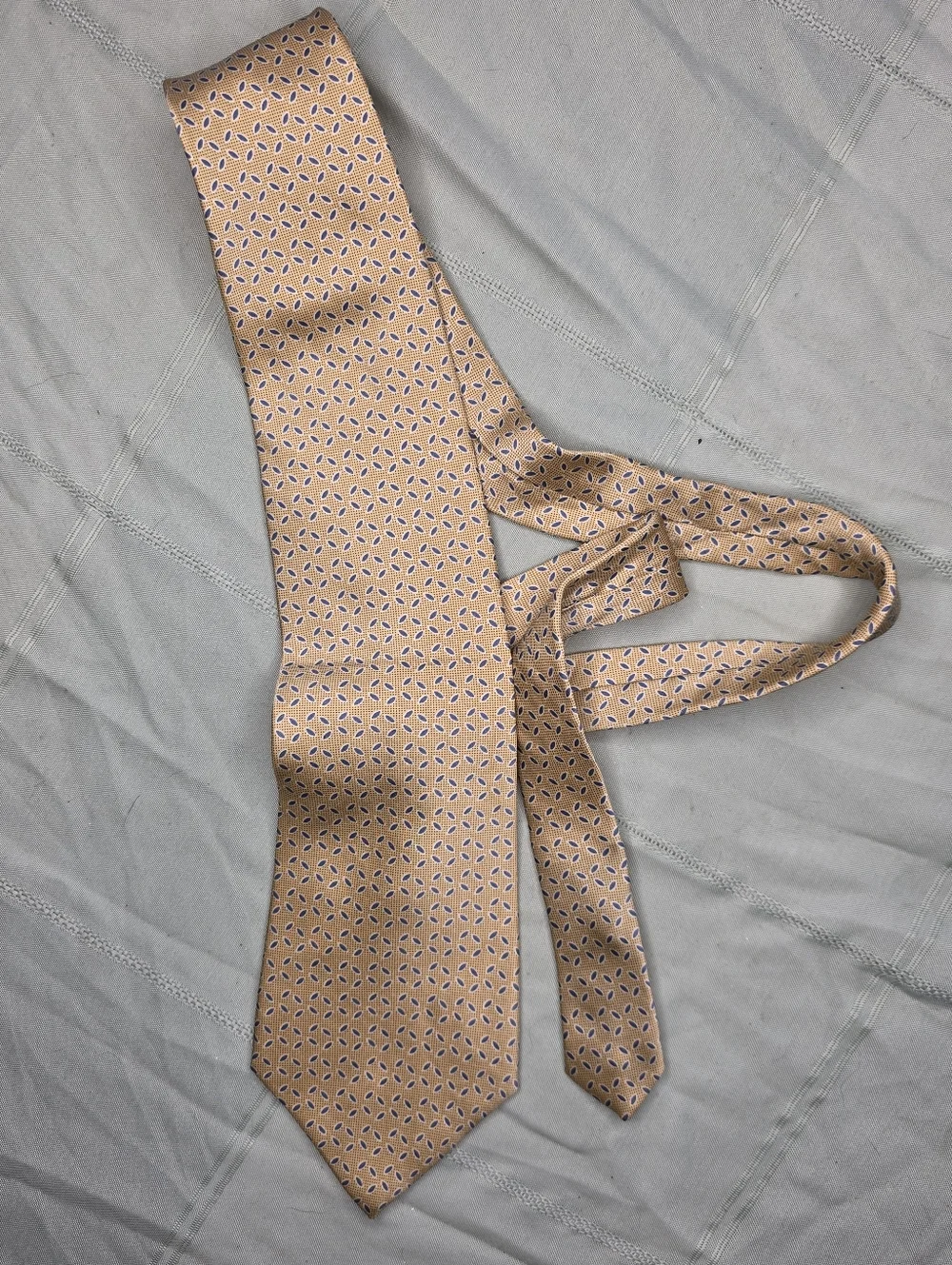 Perry Ellis Portfolio 100% Silk Tie - Gold & Navy Geometric Foulard - Made in US